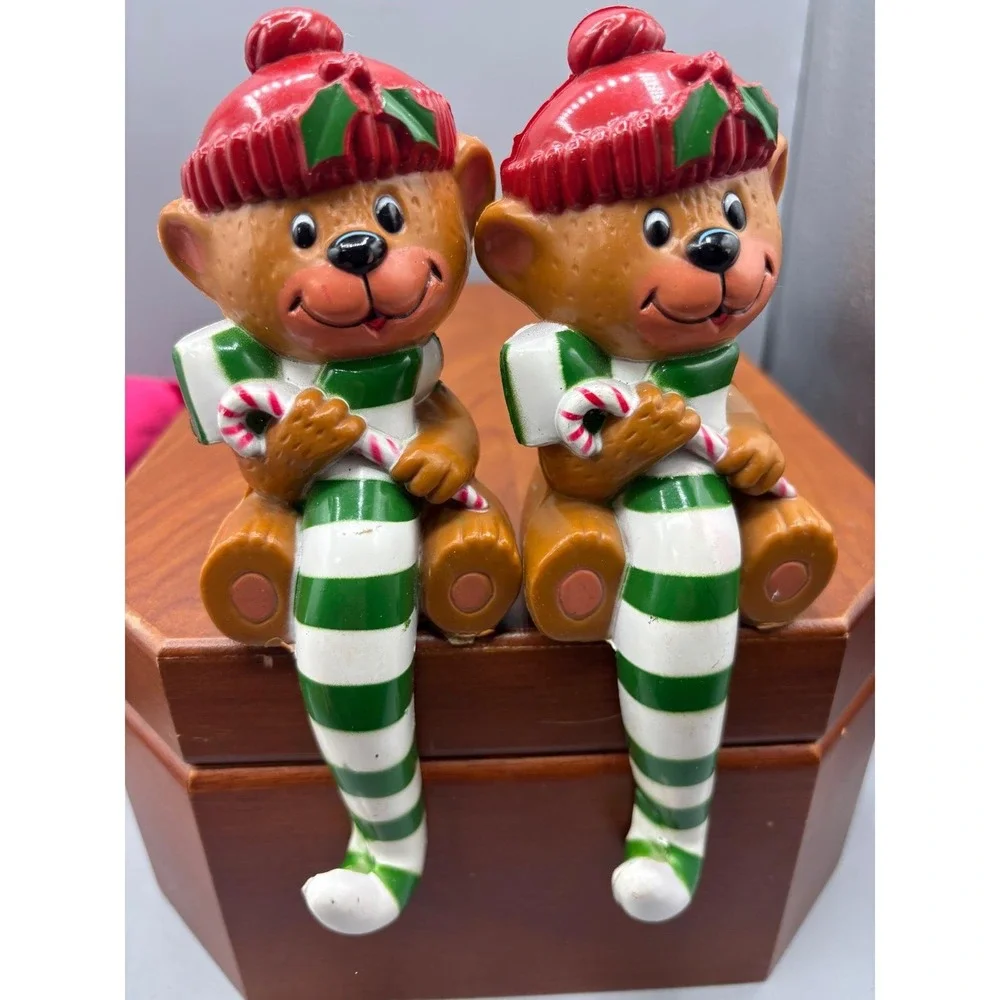 Vtg‎ Christmas Bears Stocking Hangers Holders Sitting Figurines Decor
